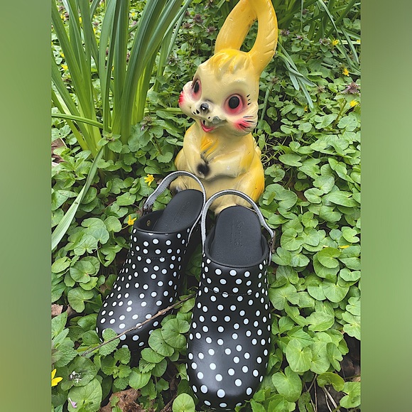 NWOT Sanita Polka Dot Clogs / Cute Black & White Clogs Size 7-7.5 Euro 38 - Picture 3 of 16